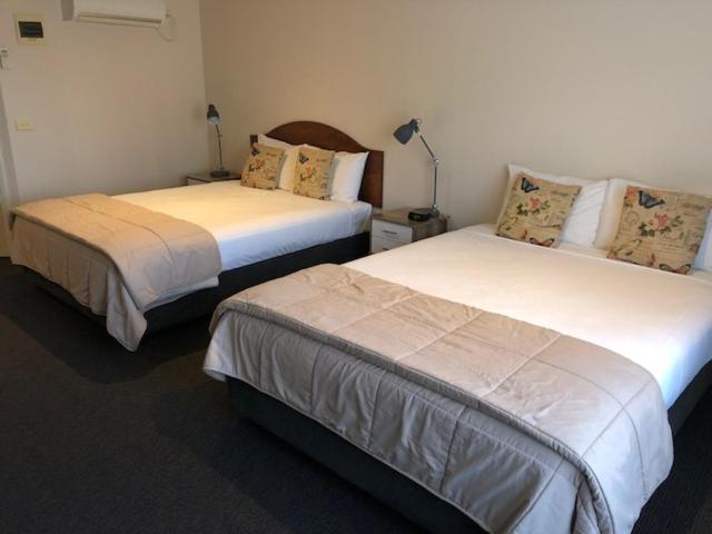Ashmont Motel And Apartments Port Fairy Eksteriør billede